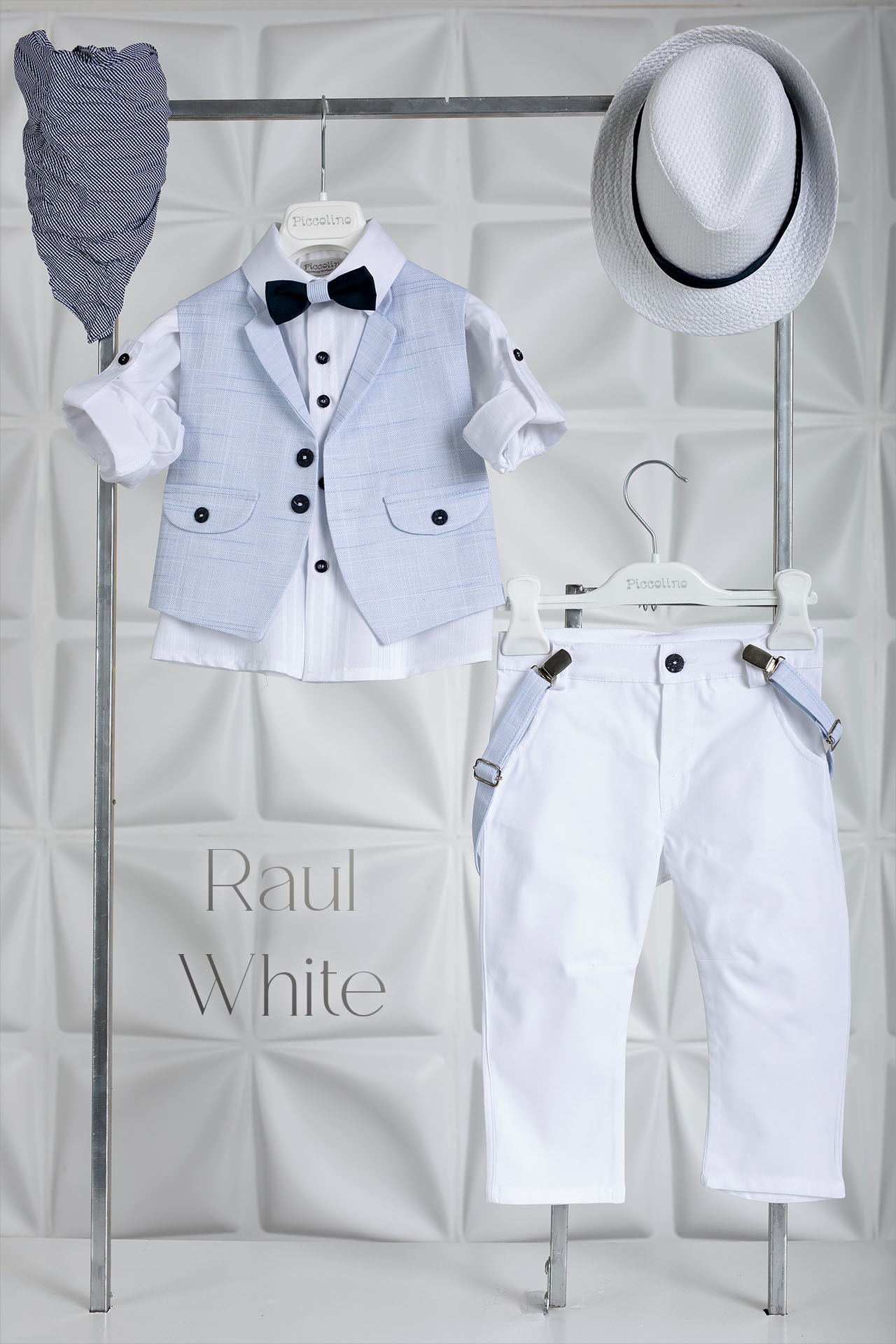 (AG22S47) RAUL WHITE