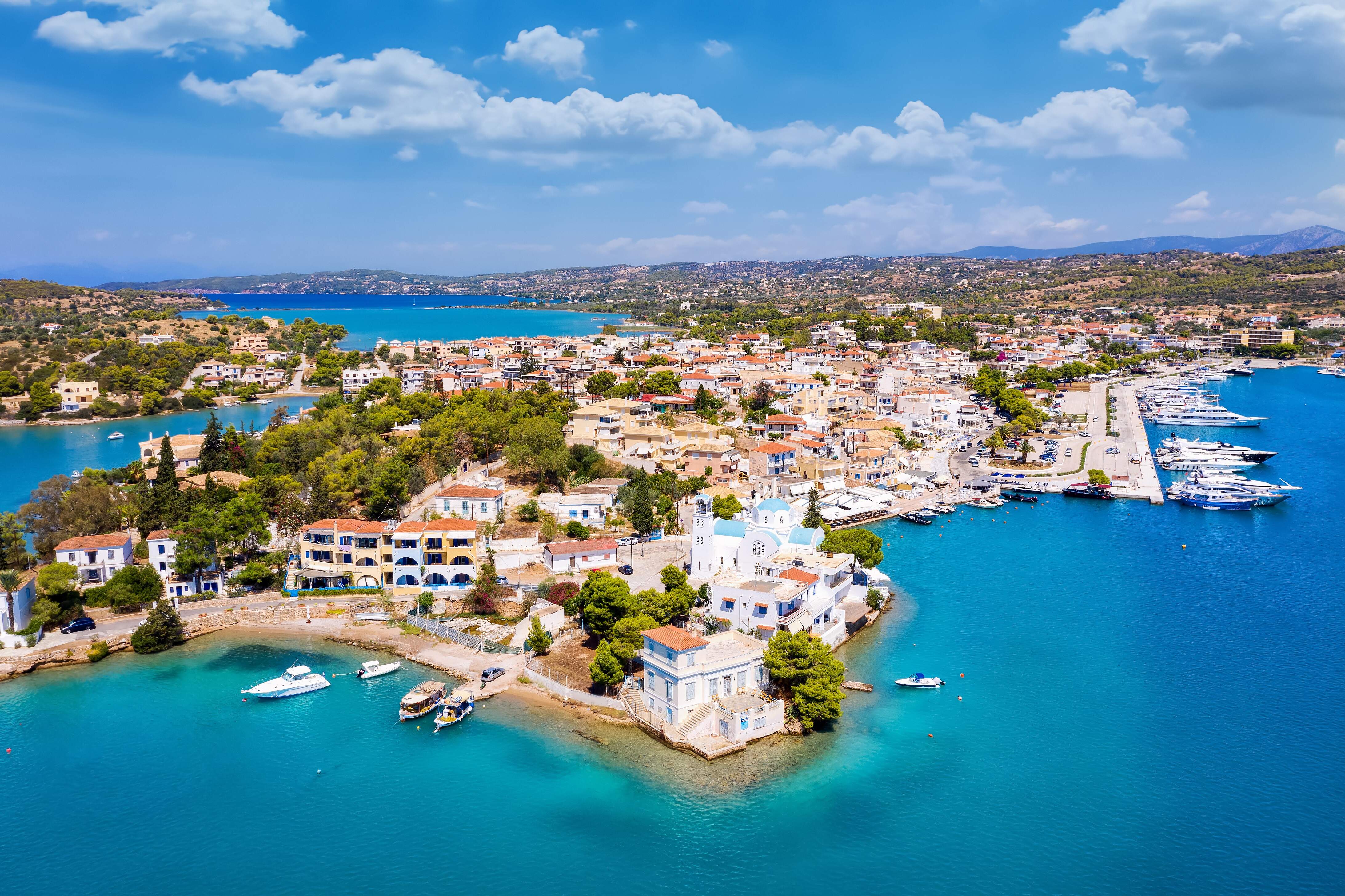 Luxurious And Elegant Hotels For Your Peloponnese Stay